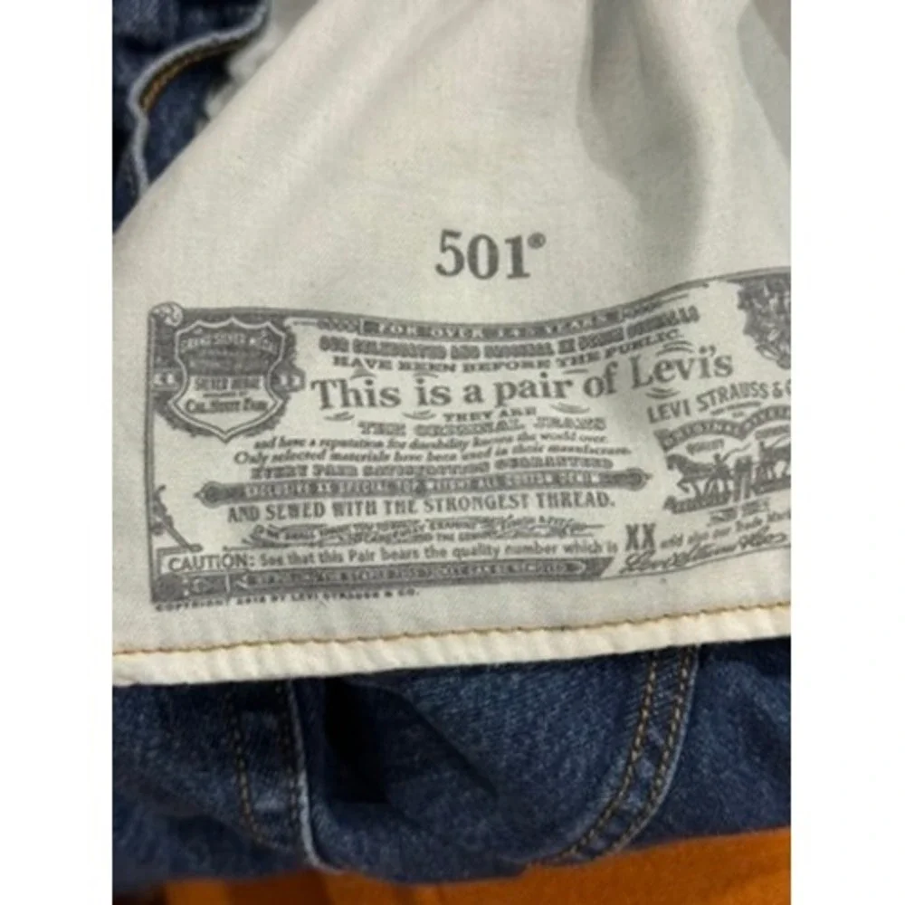Levis 501 Original Fit Jeans Mens 31x32 Blue‎ Denim Straight Leg Button Fly